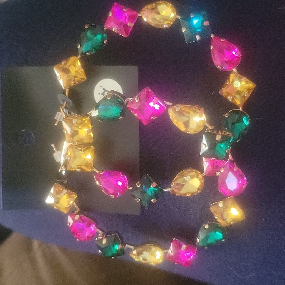 Earrings - Picture 2 of 2